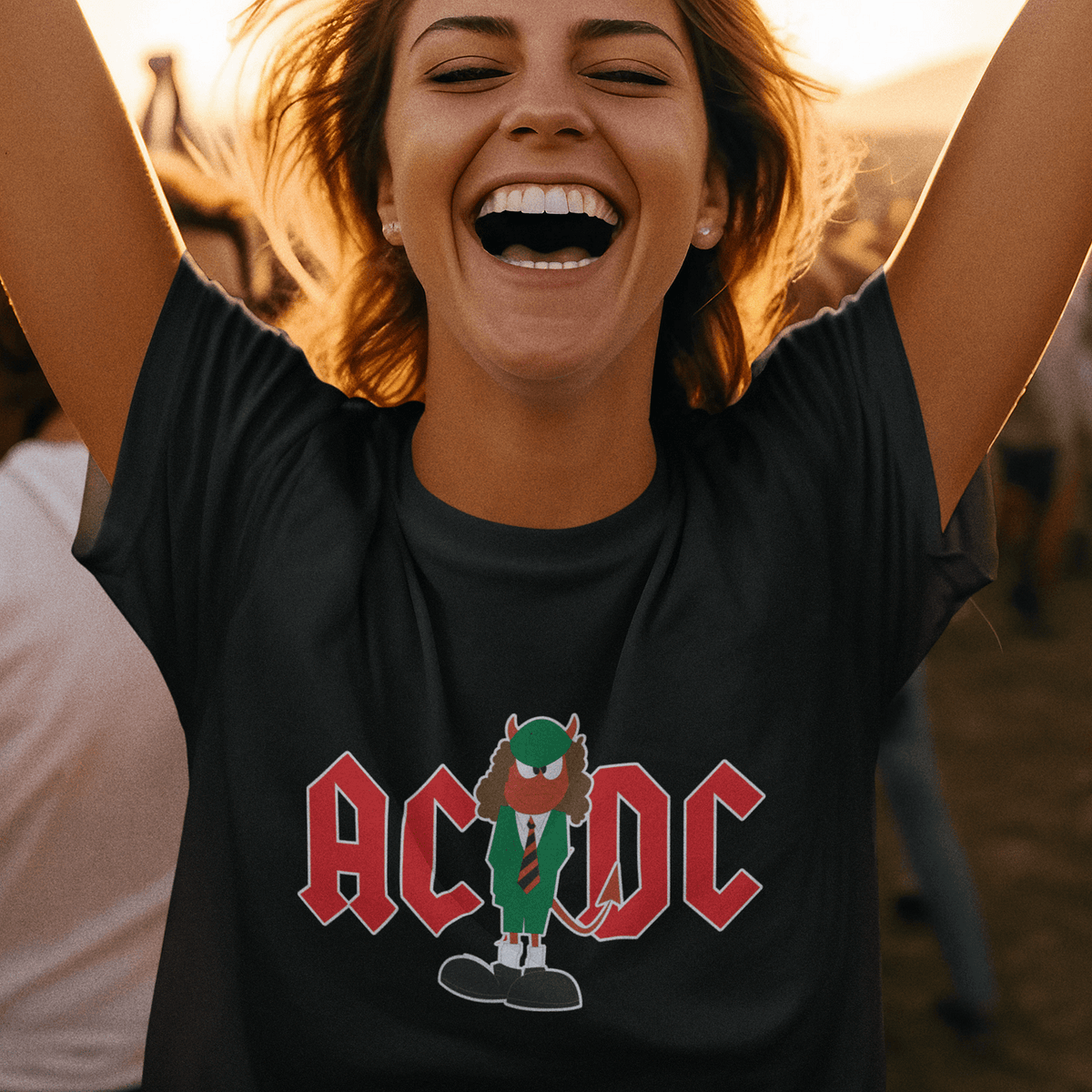 Tricou AC/DC - Energie diabolică, rock and roll pur!