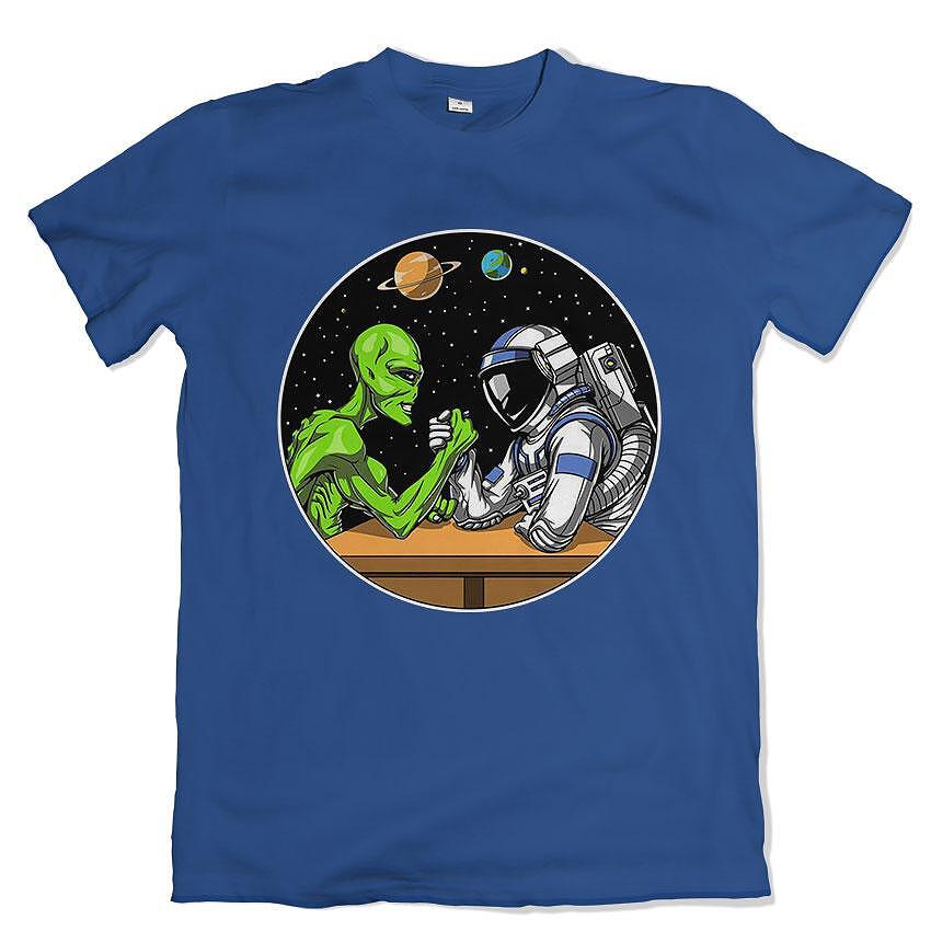 Тениска Аlien vs Аstronaut